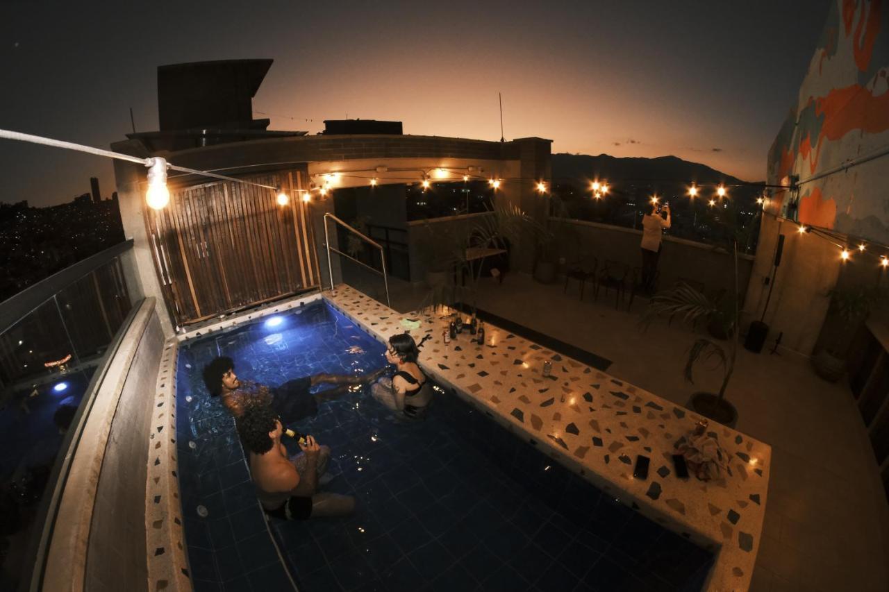 Inverso Cl 47 Coliving Medellin Bagian luar foto