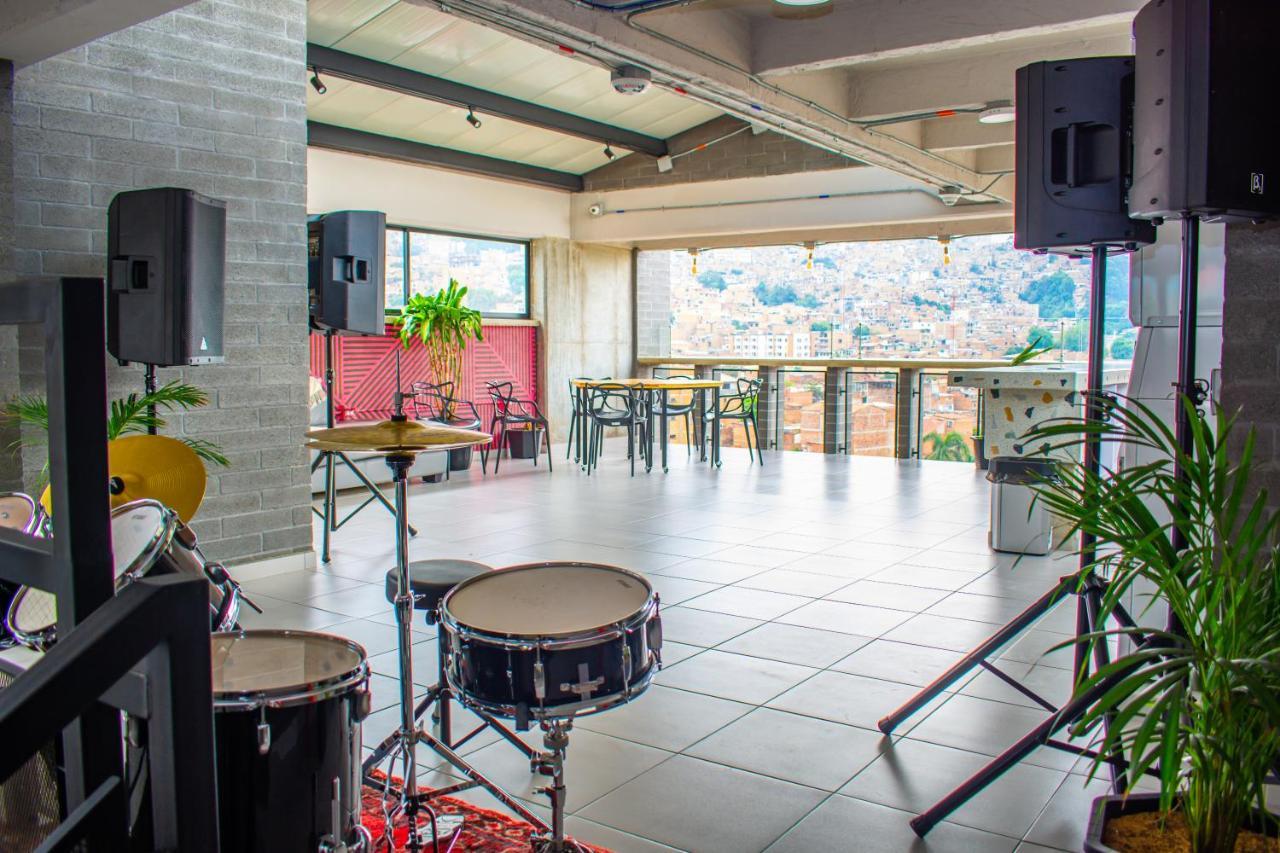 Inverso Cl 47 Coliving Medellin Bagian luar foto