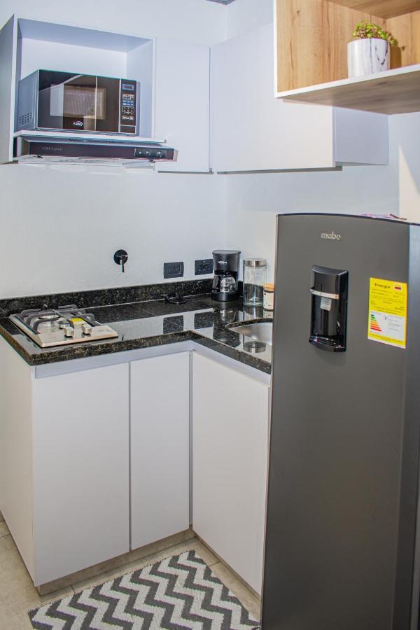 Inverso Cl 47 Coliving Medellin Bagian luar foto